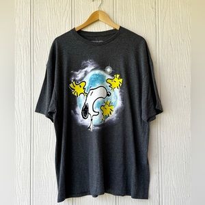NEW Peanuts Snoopy Woodstock Graphic T-Shirt